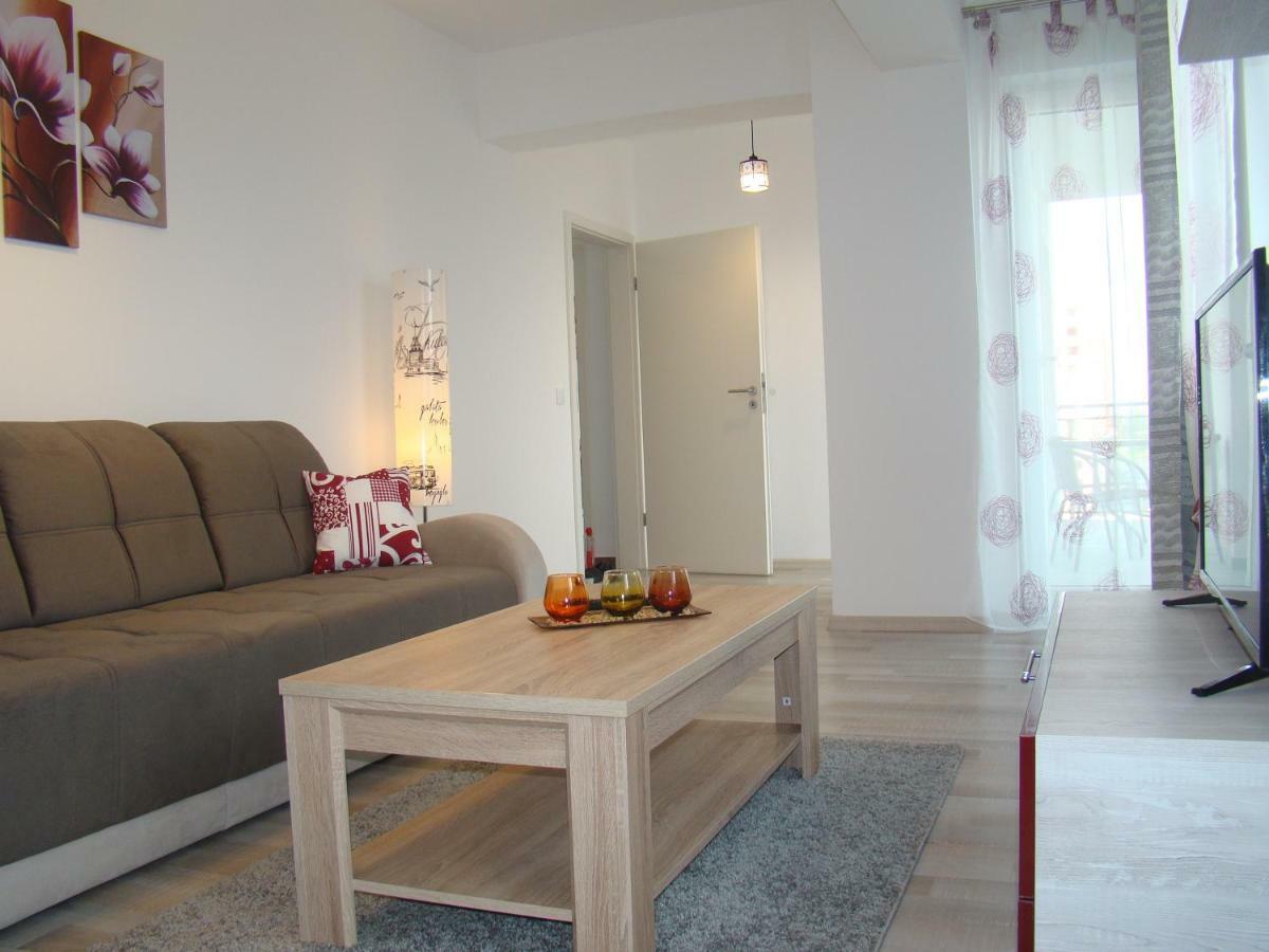 Eme Apartments Brasov Exterior photo